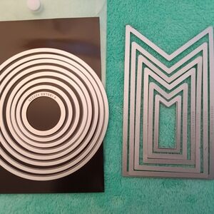 Stampin Up Sizzix "Circles And Banner" Dies